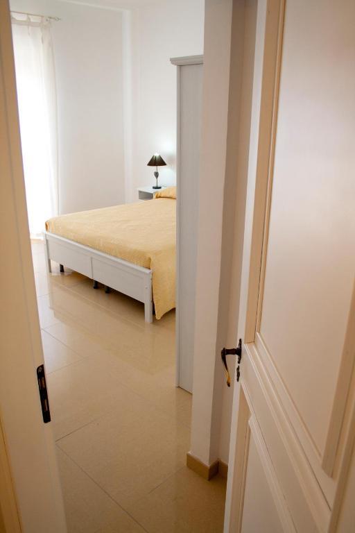 B&B Artemide Лече Стая снимка
