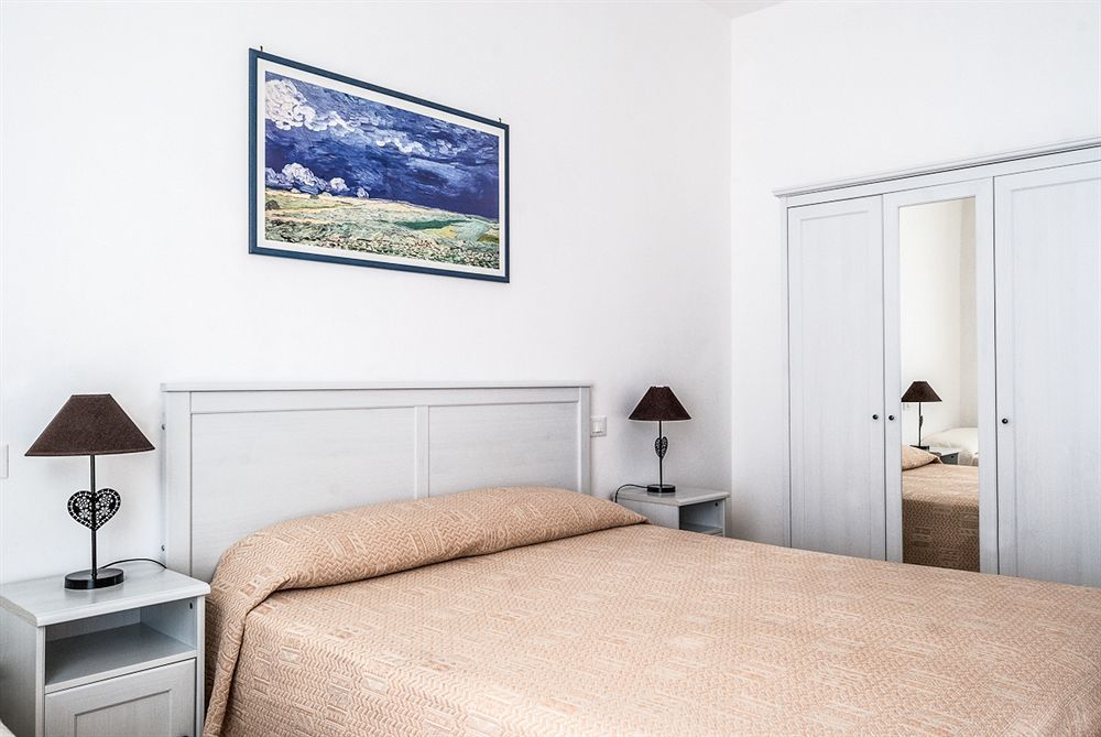 B&B Artemide Лече Екстериор снимка