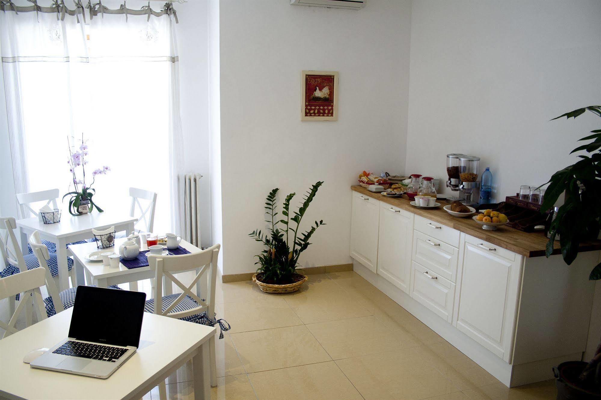 B&B Artemide Лече Екстериор снимка